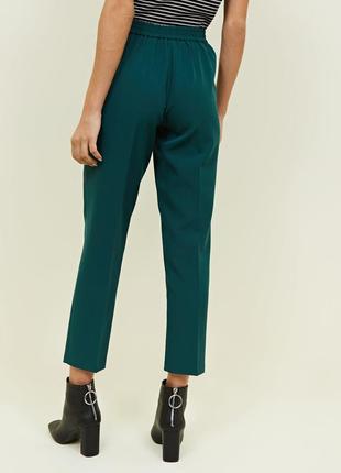 Стильные классные зелёные штаны new look5 фото