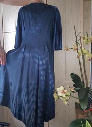 Нарядное шикарное платье 46-48р.