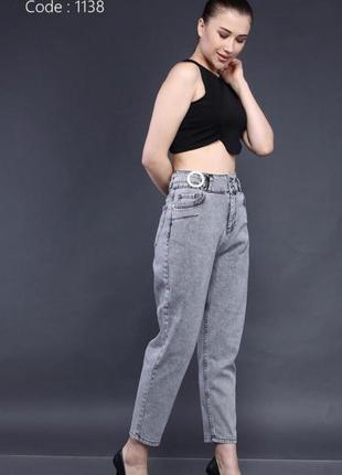 Стильная новинка женские джинсы мом8 фото