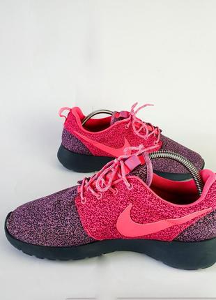 Кроссовки легкие nike rosherun. оригинал.  для бега либо ходьбы