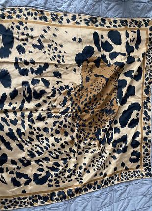 Винтажный итальянский шелковый платок с леопардом3 фото