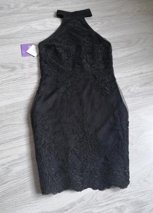 Шикарное чёрное платье с дорогой вышивкой кружевом7 фото