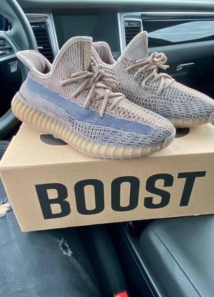 Женские кроссовки adidas yeezy boost 350 v2