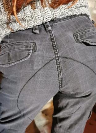Брюки штаны angelo litrico с накладными карманами в спортивном стиле карго в клетку5 фото