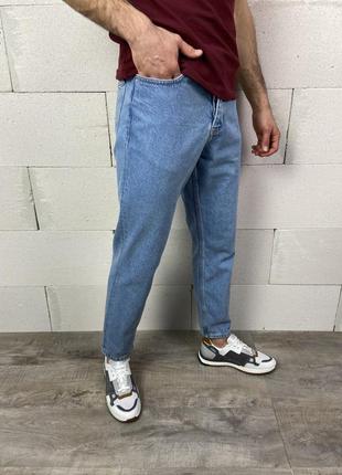 Джинсы мом