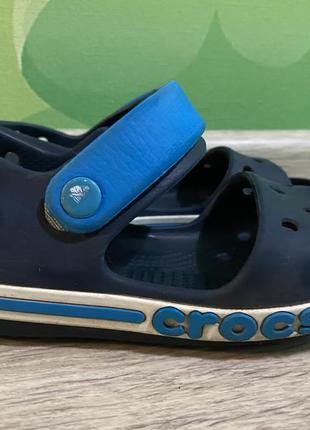 Босоножки crocs