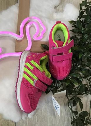 Новые кроссовки 25 р