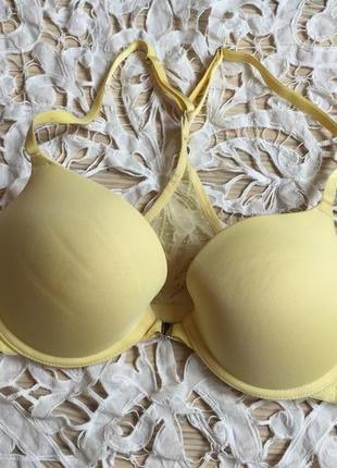 Бюст сткрасивой спинкою р. 36а