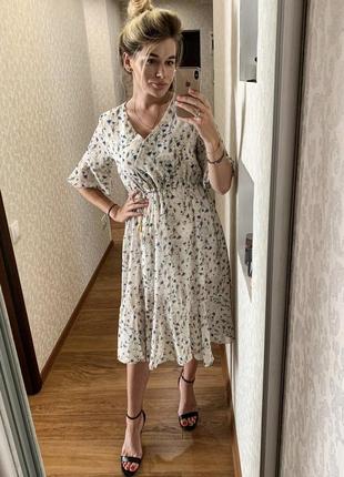 Платье миди