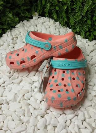 Кроксы crocs kids' bayaband seasonal graphic clog крокс с пальмами4 фото