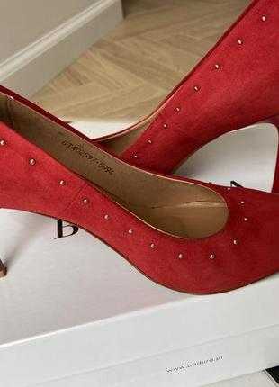 Туфлі човники червоні натуральний замш