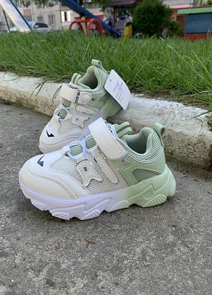 Крлсівки для дівчинки весна