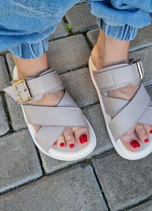 Жіночі шкіряні шльопанці, різні кольори