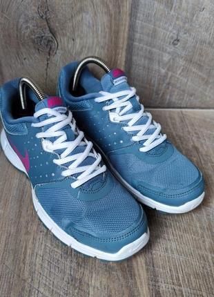 Кроссовки nike revolution 40/25,5см8 фото