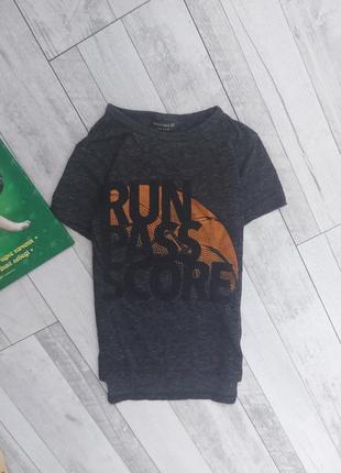 Футболочка next на 5 років