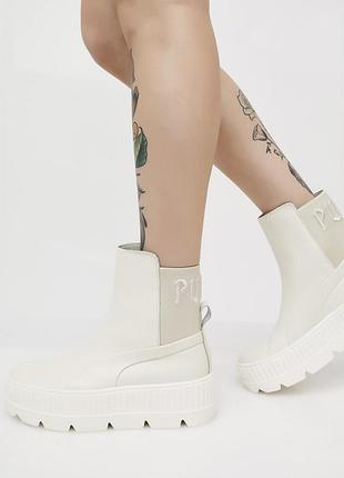 Fenty by rihanna chelsea vanilla sneaker boots dollskill бежеві черевики/чоботи