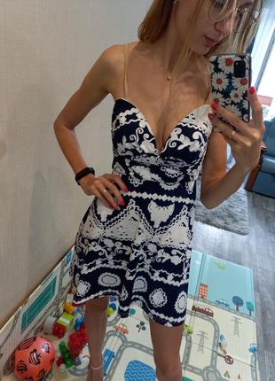 Летняя распродажа!!стильное платье мини с каркасным декольте 💙🤍