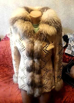 Красивая натуральная шубка. кролик стриженный+песец.