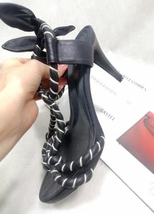 Baldinini кожаные брендовые босоножки на высоком каблуке4 фото