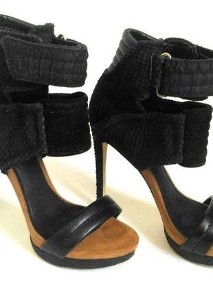 Ексклюзив! стильні босоніжки на шпильці бренду mia limited, принт пітон