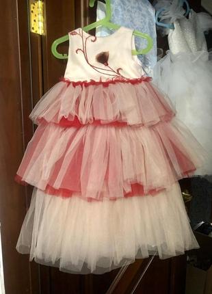 Платье на выпускной в сад