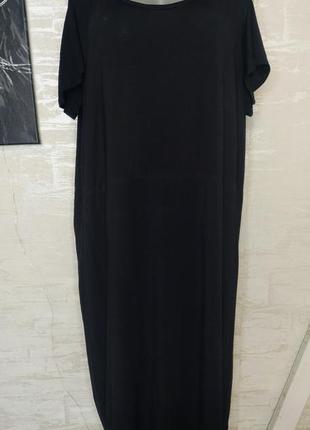 Чёрное платье с открытыми плечами junarose