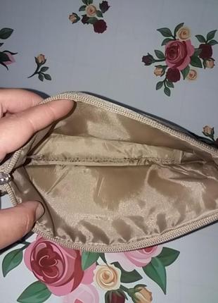 Косметичка dove3 фото