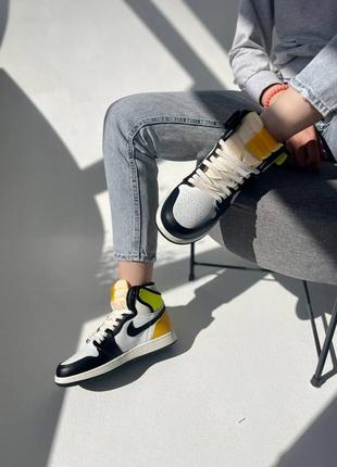 Жіночі кросівки nike air jordan 1 retro yellow5 фото