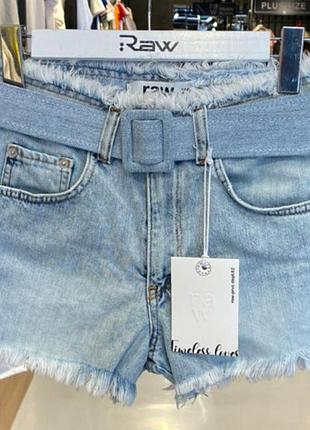 Короткие брендовые джинсовые шорты с поясом, люкс качество.