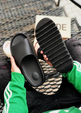 Тапки adidas yeezy slide black1 фото