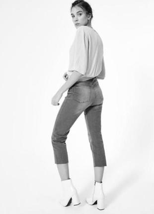 Крутые прямые джинсы французского бренда jennyfer
