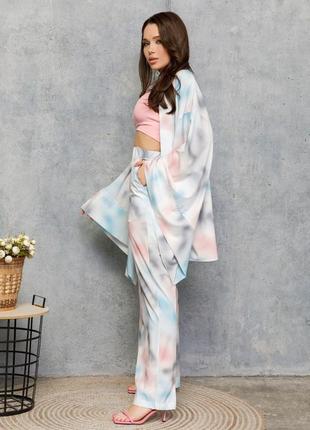 Цветной принтованный брючный костюм с кимоно3 фото