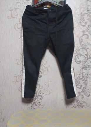 Брюки молодежные, укороченные