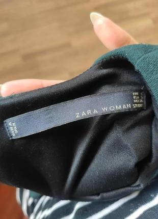 Зеленое классическое платье футляр миди по фигуре с плечиками zara6 фото