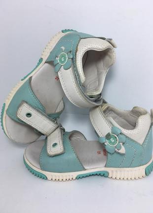 Оригінальні шкіряні босоніжки elefanten,21