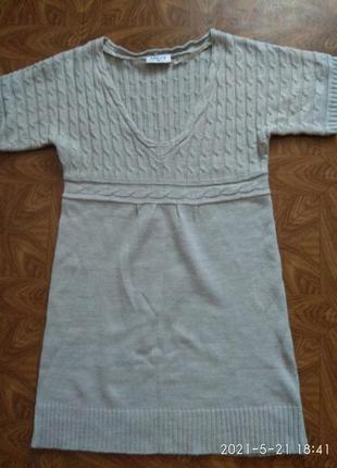 Теплое красивое платье gina