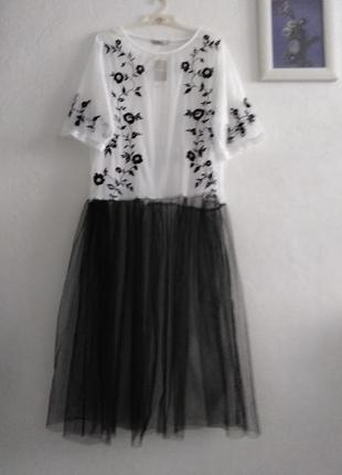 Трендові плаття - сітка міді з красивою вишивкою
