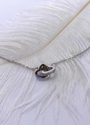 Серебряная цепочка с двумя сердцами