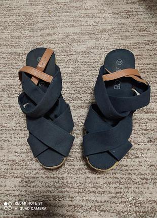 Жіночі босоніжки alice