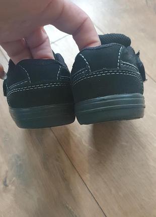 Кросівки, туфлики 3