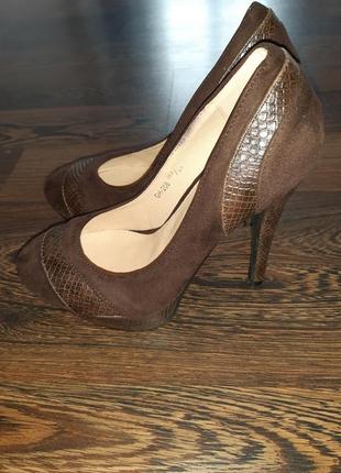 Стильні туфлі