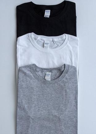 Базові однотонні жіночі футболки gildan (zara, mango)