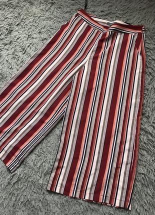 Літні смугасті легкі кюлоти капрі бриджі в смужку