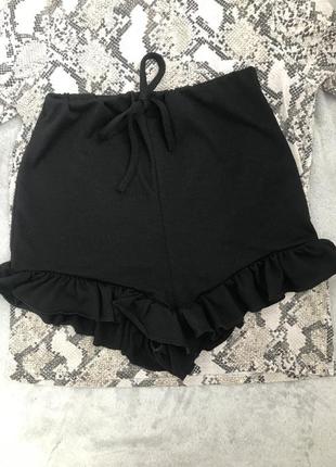 Шортики missi london