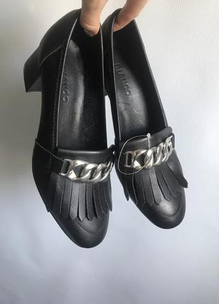 Кожаные туфли черные bianco на широком каблуке