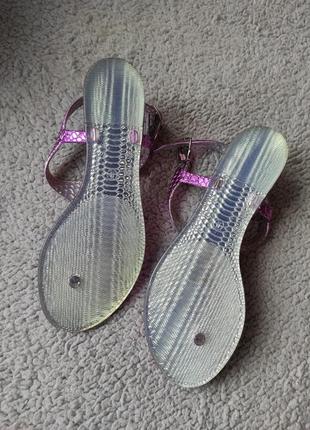 Перламутрові яскраві пляжні силіконові сандалі босоніжки5 фото