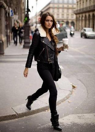 Джинсы черные