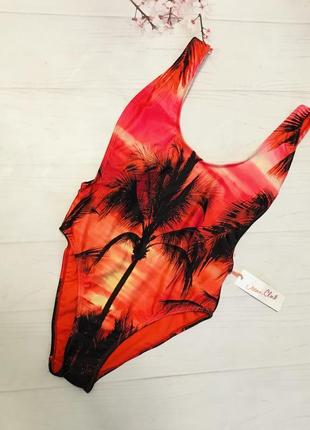 Купальник новий яскравий злитий відрядний