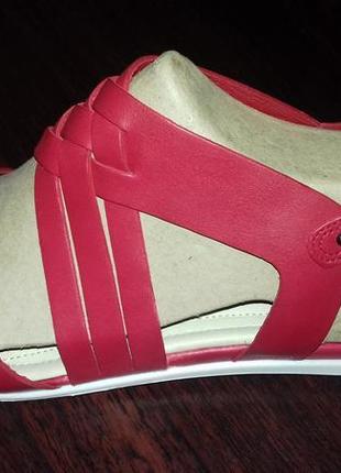 Босоножки ecco на низком ходу, красные, р. 10 ст. 26.7 см