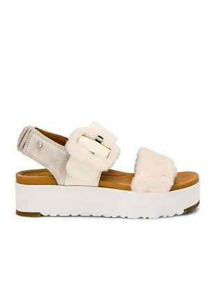 Босоножки ugg le fluff3 фото